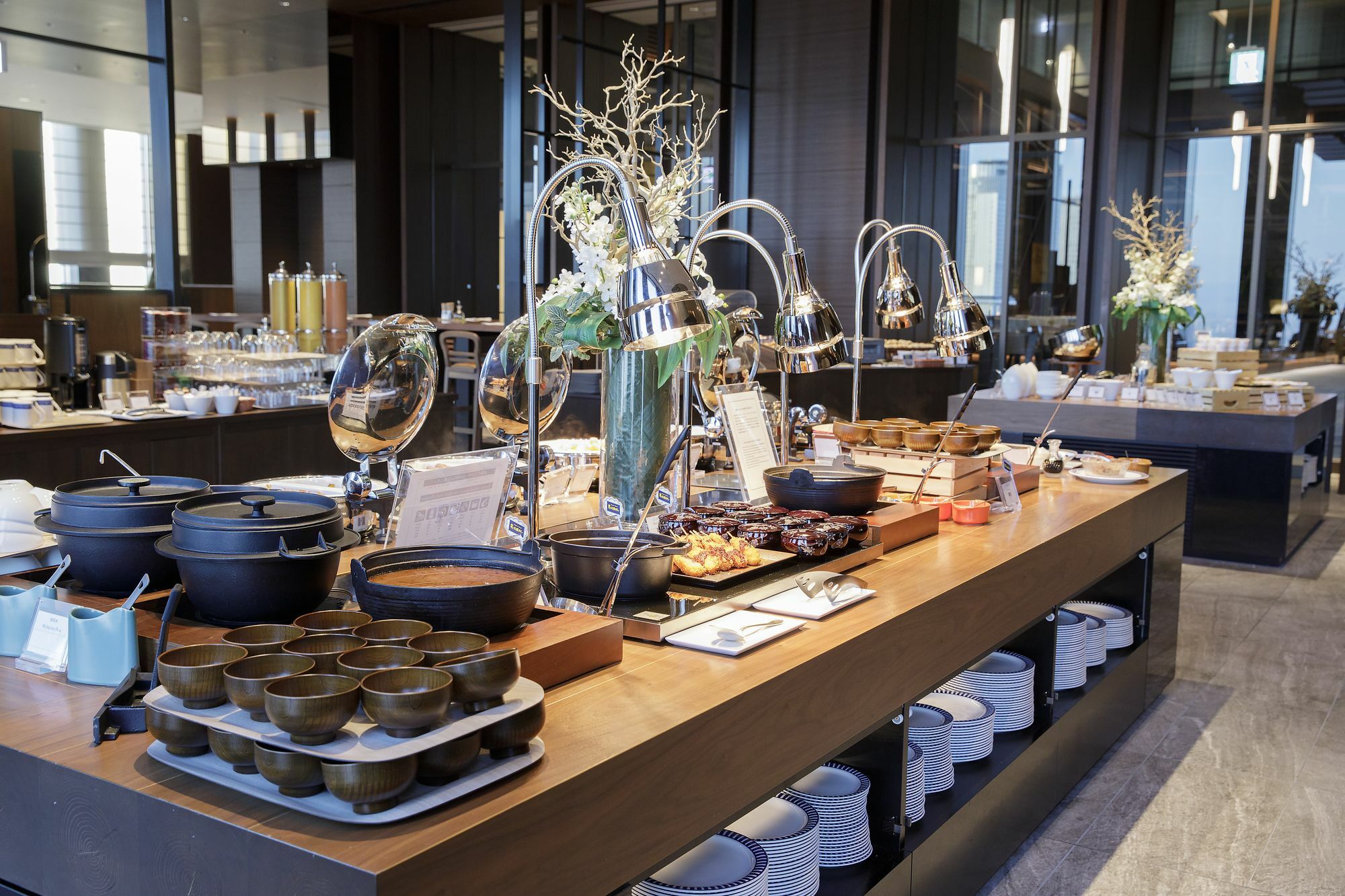 Nagoya Prince Hotel Sky Tower Экстерьер фото A buffet at a hotel